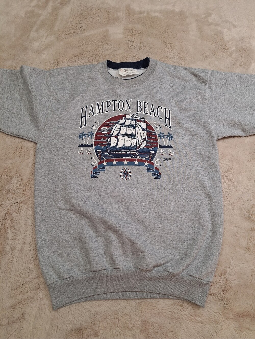 Vintage Hampton Beach Gray Medium Crewneck Sweatshirt Men's Medium/Unisex Fit - Picture 1 of 7